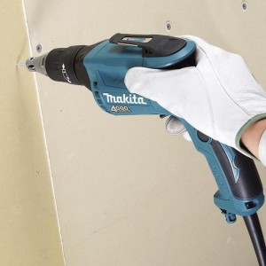Makita FS4000