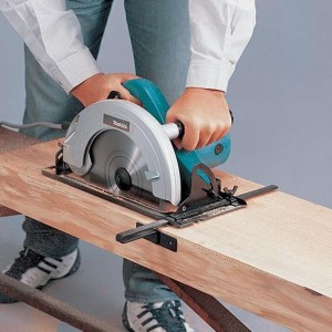 Makita N5900B