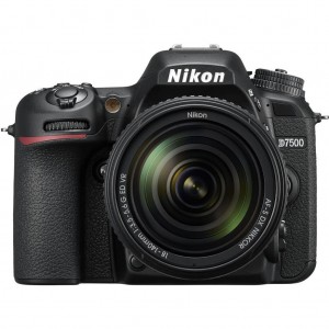 Nikon D7500 + 18-140VR