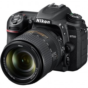 Nikon D7500 Kit 18-105VR Nikon D7500 Kit 18-105VR